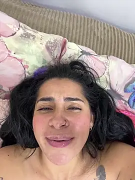 Meganmilk1 live sex cam