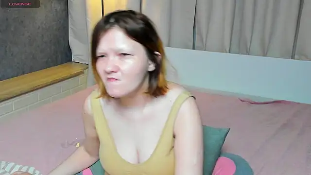 Nora_lovvvv's cam snapshot