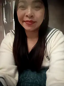 Caniroom_bia's cam snapshot