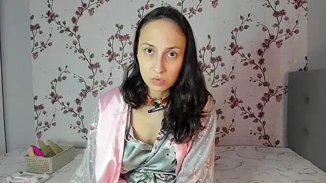 Alisagold90's cam snapshot