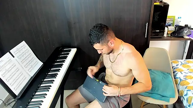 logan_smith live sex cam