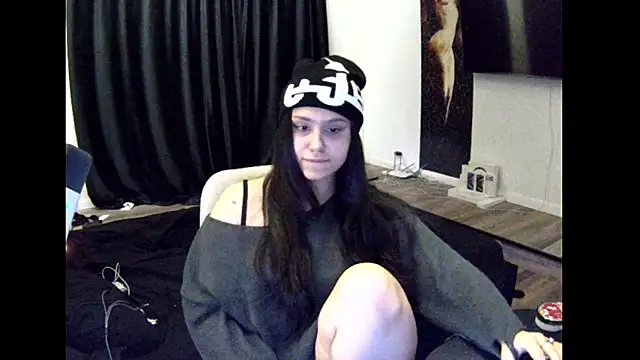 Nicole_pretty's cam snapshot