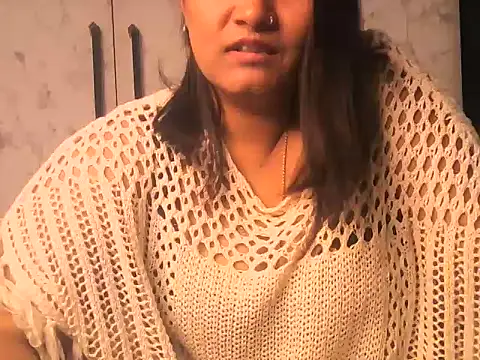 URs_RIYA's cam snapshot