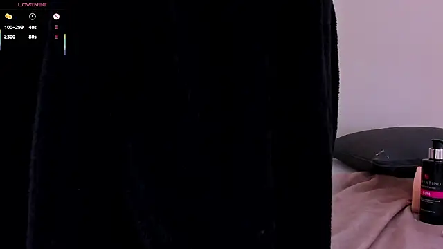 Mariapettit live sex cam