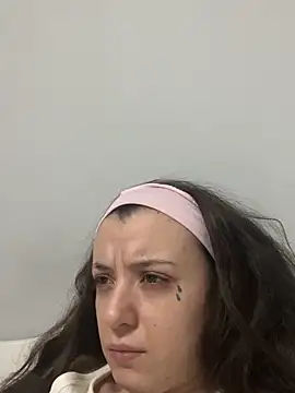 bunnythetailor's cam snapshot