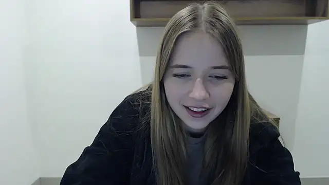 SweetBellaa_'s cam snapshot