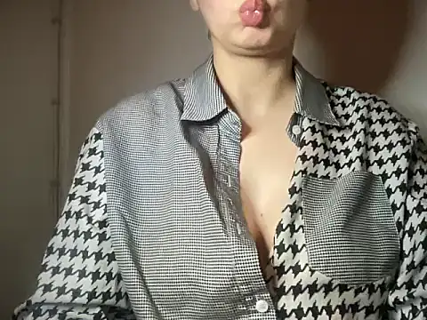 Le_Tirelipimpon's cam snapshot