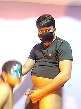 Desi_muslimcouple's cam snapshot