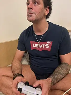 _madbull_'s cam snapshot