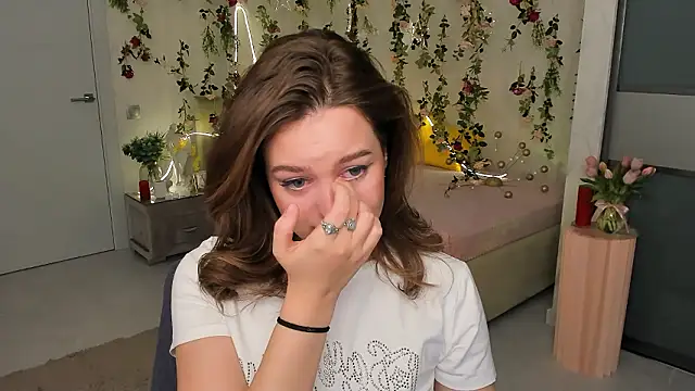 MiracleCurly's cam snapshot