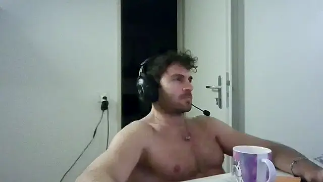 alpha-hunk's cam snapshot