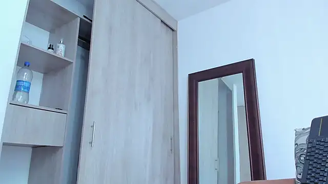 KingLevi01's cam snapshot