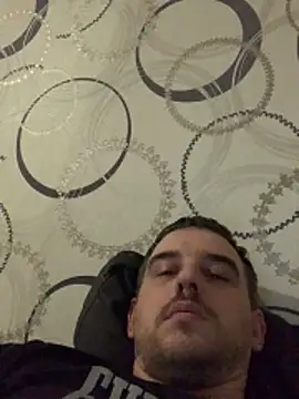 Maxpeins live sex cam