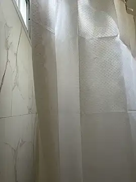 MiaFoxie live sex cam