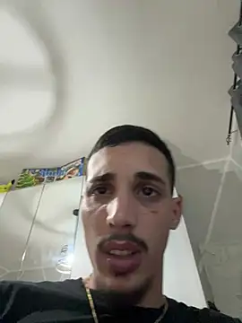 piccolo2002 live sex cam