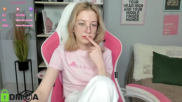 InfernoMia's cam snapshot