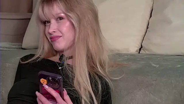 BellaSecrettt's cam snapshot