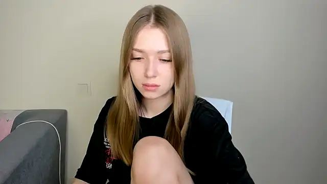 ElleLuv_'s cam snapshot