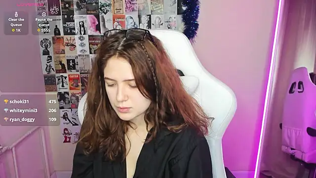 Anora_Miller's cam snapshot
