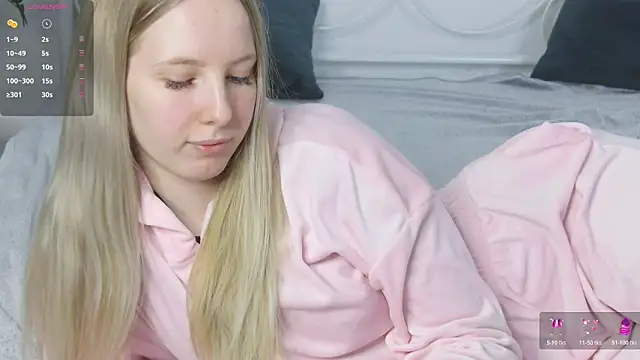 KarnetJ live sex cam