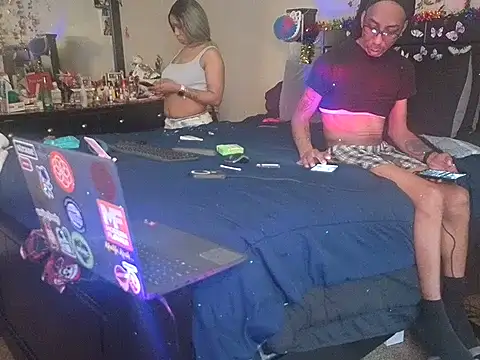 GOODIETIMES1's cam snapshot