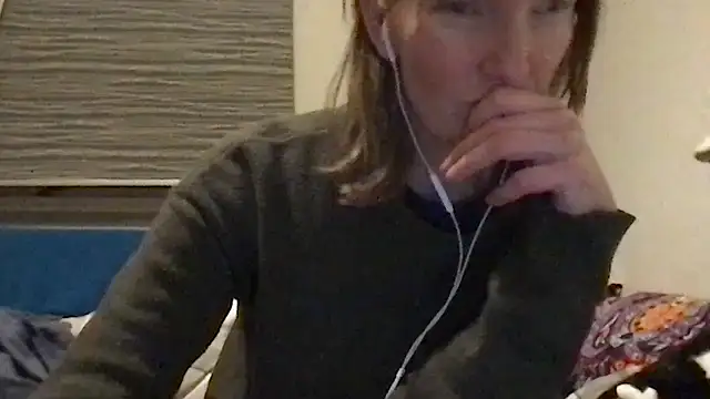 MeluaMauritius's cam snapshot