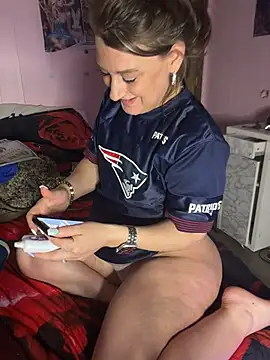 Milfshortcakes's cam snapshot