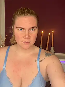 SexyBlondJoanna live sex cam