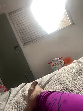 Batgirl7's cam snapshot