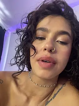 MarianaSnake's cam snapshot