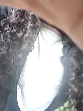 Yaya_watson's cam snapshot