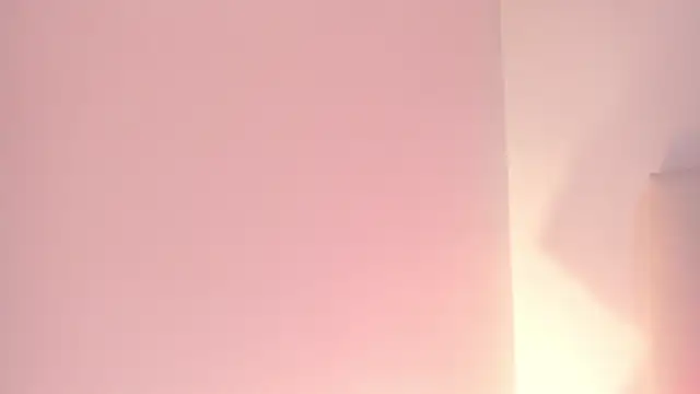 Hannahx__ live sex cam