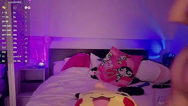 nikkichu live sex cam