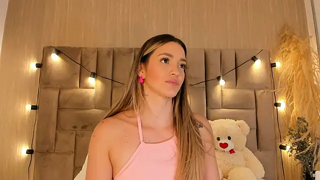 ClaradelMar's cam snapshot