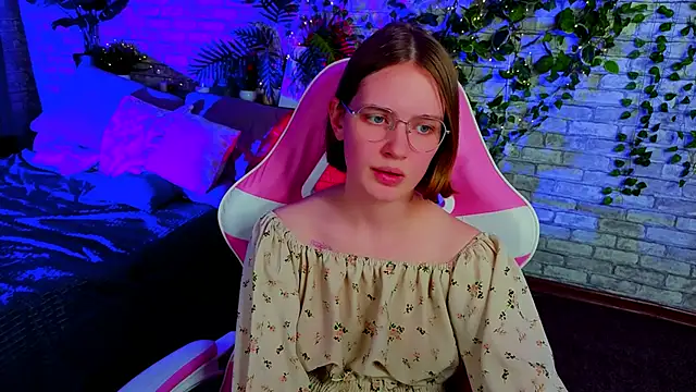 Mia_Mooore's cam snapshot