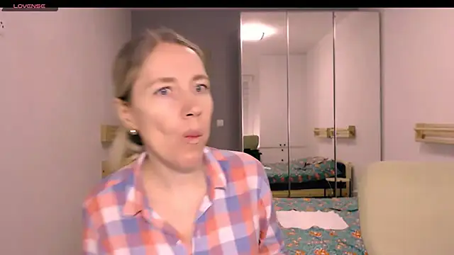 Javelinka's cam snapshot