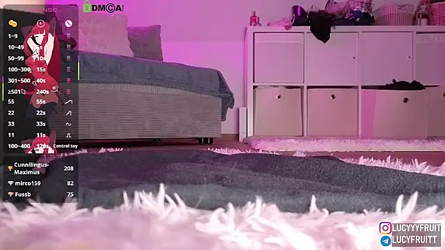 Livewithlucy live sex cam