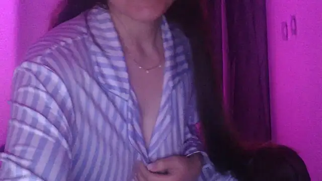 mery_lou2025's cam snapshot