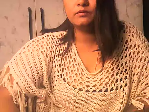 URs_RIYA's cam snapshot