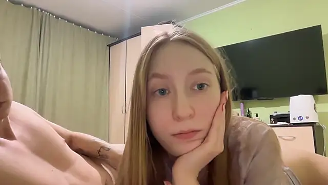 AliceStoneJhonyStone's cam snapshot