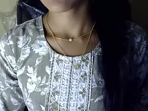 Khushi_v's cam snapshot