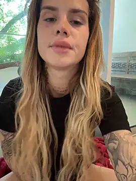 EmiliaCatalina live sex cam