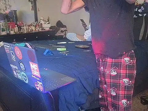 GOODIETIMES1's cam snapshot