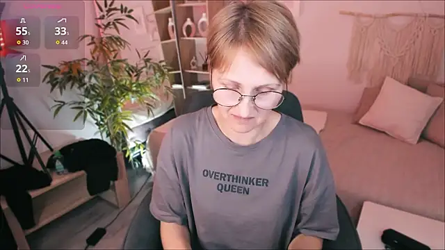 Paris_Cherry's cam snapshot