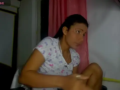 NENITA_HOTT live sex cam