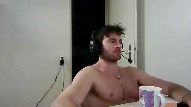 alpha-hunk live sex cam