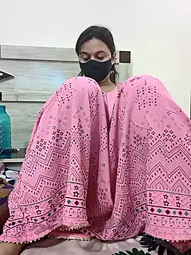 SpicyQueenX69 live sex cam