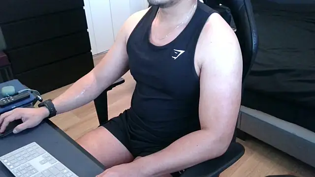 charlie_s2534 live sex cam