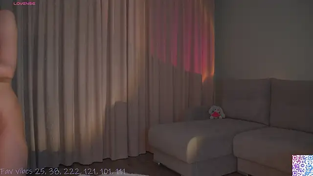 lovekissmes live sex cam