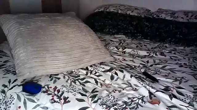 Enoch981 live sex cam